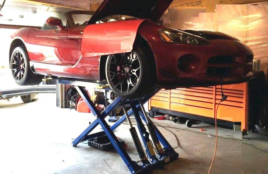 Hollstein Portable Midrise Lift