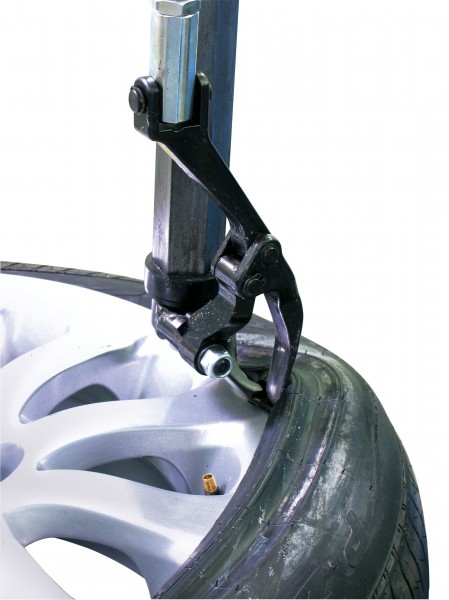 Rav Slivo Tool Lifting the Upper Tire Bead